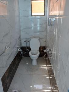 Koupelna v ubytování Sabaha Kato
