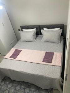 Postel nebo postele na pokoji v ubytování Hk Apart Trabzon