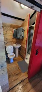 Koupelna v ubytování Barn located in the countryside
