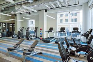 Fitness centrum a/nebo fitness zařízení v ubytování Element Austin Downtown