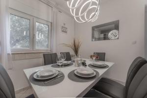 Fotografia z galérie ubytovania Apartman Lana Vidikovac v destinácii Zadar