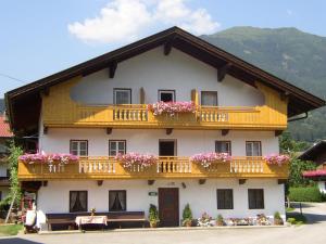 Nespecifikovaný výhled na hory nebo výhled na hory při pohledu z bed and breakfast