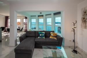 Fotografie z fotogalerie ubytování Apartman with beautiful view Magdalena v destinaci Podstrana