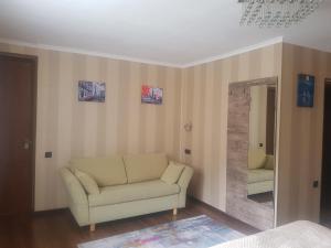 Area soggiorno di Cozy House Kazbegi