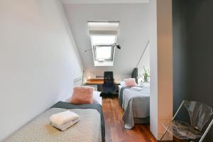 Posteľ alebo postele v izbe v ubytovaní LUXURY CENTRAL PENTHOUSE WITH SAUNA, TERRACE, 250m2, 5BDRM, 3BTHRM