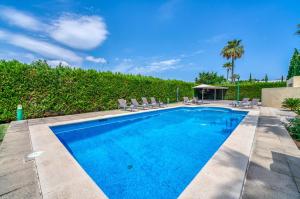 Der Swimmingpool an oder in der Nähe von Ideal Property Mallorca - Villa Anna