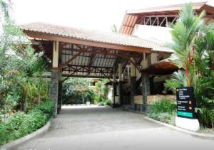 Zahrada ubytování Horison Resort Pondok Layung Anyer