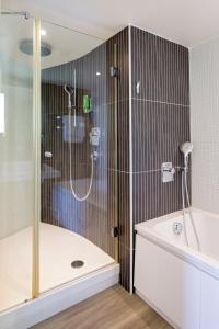 Ванная комната в Novotel Suites Perpignan Centre