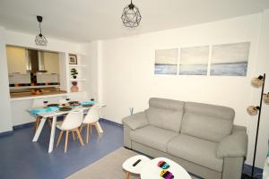 Posedenie v ubytovaní Xposure beach apartment
