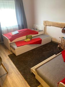 Posteľ alebo postele v izbe v ubytovaní Schwarzwaldblick