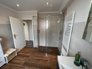 Koupelna v ubytování Fischerbalje Bantje Wohnung 1
