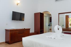 TV a/nebo společenská místnost v ubytování Fujairah Hotel & Resort