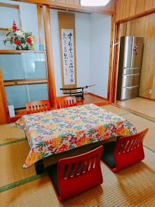 Gambar di galeri bagi 国際通り徒歩5分/2フロア貸切【シーサーの隠れ家】 di Naha