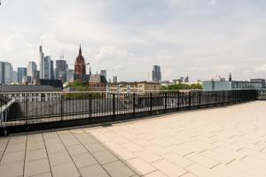 Nespecifikovaný výhled na destinaci Frankfurt nad Mohanem nebo výhled na město při pohledu z hotelu