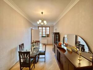 Fotografie z fotogalerie ubytování Sweet Home Sleeps 4 with Garden v destinaci Tbilisi City + 34 fotografií