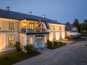 Budova, kde se vila nachází