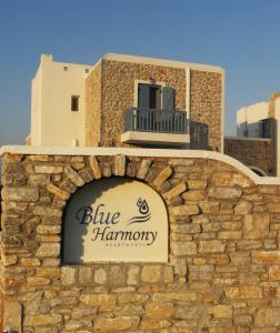 Ein Zertifikat, Auszeichnung, Logo oder anderes Dokument, das in der Unterkunft Blue Harmony Apartments ausgestellt ist