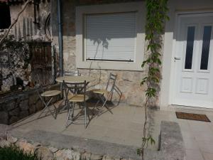 Балкон или терраса в New Studio Apartments Trlaja