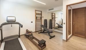 The fitness centre and/or fitness facilities at Nana Princess Suites Villas & Spa