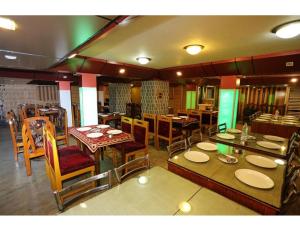 Majoituspaikan Sagar Lodge, Bishnupur, WB ravintola tai vastaava paikka