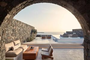 Canaves Epitome - Small Luxury Hotels of the World的休息区
