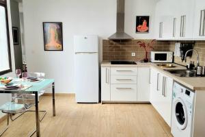 Η κουζίνα ή μικρή κουζίνα στο Casa Dionisio - Súper central y tranquilo con terraza y parking