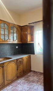 Kuchyň nebo kuchyňský kout v ubytování Vila New Ksamil + 28 fotografií