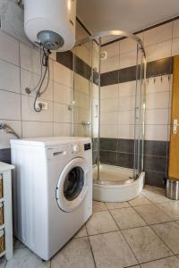 Koupelna v ubytování Apartmani Cerovečki