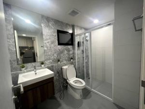 Foto sihtkohas Ban Zong Katiam asuva majutusasutuse Ivory Ratchada-Ladprao Huai Khwang Night Market Condo galeriist