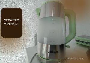 Sadržaji za pripremu kave/čaja u objektu APARTAMENTO MARAVILH... 7
