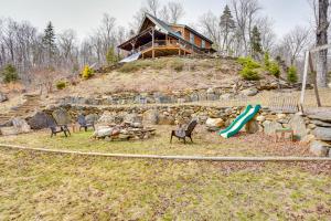 Zahrada ubytování Massachusetts Vacation Rental with Deck and Grill