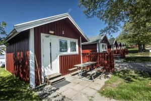 Budova, kde se kemp nachází