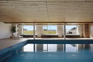 Bazén v ubytování Landliebe mit Seenähe und Innenpool nebo v jeho okolí