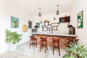 Μια τηλεόραση ή/και κέντρο ψυχαγωγίας στο Nos Da Ty Hotel