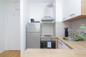 Kuchyň nebo kuchyňský kout v ubytování Apartman Tesla Zadar