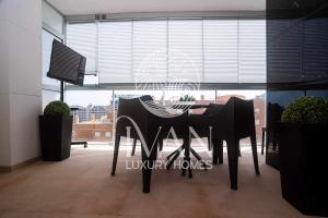 TV a/nebo společenská místnost v ubytování Casa BellaVista Ivan Luxury Homes 11ªPlta Sur 1ªLinea