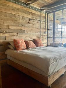 Ένα ή περισσότερα κρεβάτια σε δωμάτιο στο Infinity South Side Suite