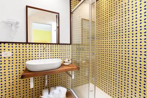 Koupelna v ubytování YourHome - Relais Loggia Li Galli