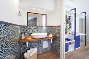 Koupelna v ubytování YourHome - Relais Loggia Li Galli