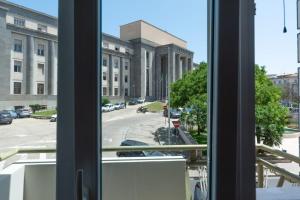 The building in which a vendégházakat is located