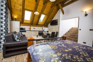 Kuchyň nebo kuchyňský kout v ubytování Apartmány Slunce + 23 fotografií
