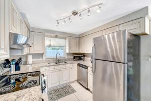 Dapur atau dapur kecil di Ocean View Villa +9 gambar