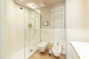 A bathroom at Eleonore Elegant Rooms