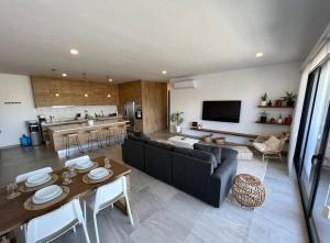 Galería fotográfica de Pet friendly 2BR 2BA Apartment in Cabo San Lucas en Cabo San Lucas