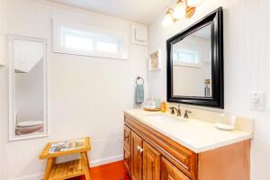 Φωτογραφία από το άλμπουμ του Ocean Shells Cottage σε Rockaway Beach