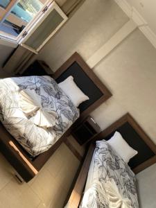 AMWAJ HOTEL客房内的一张或多张床位