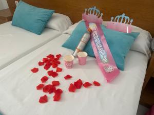 Łóżko lub łóżka w pokoju w obiekcie Hotel Selva Arenal