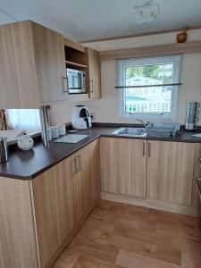 Gallery image of Sunblast- Dawlish Warren in Cockwood