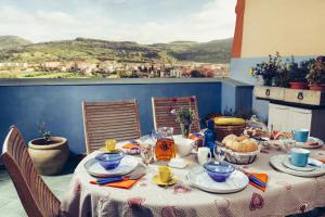Jedlo v ubytovaní bed & breakfast alebo blízkom okolí