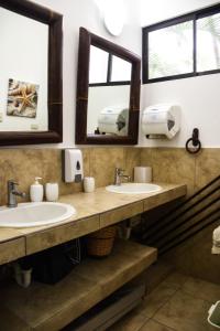 Koupelna v ubytování Apartamentos Los Cabos Monterrico by l´Aurora Inn